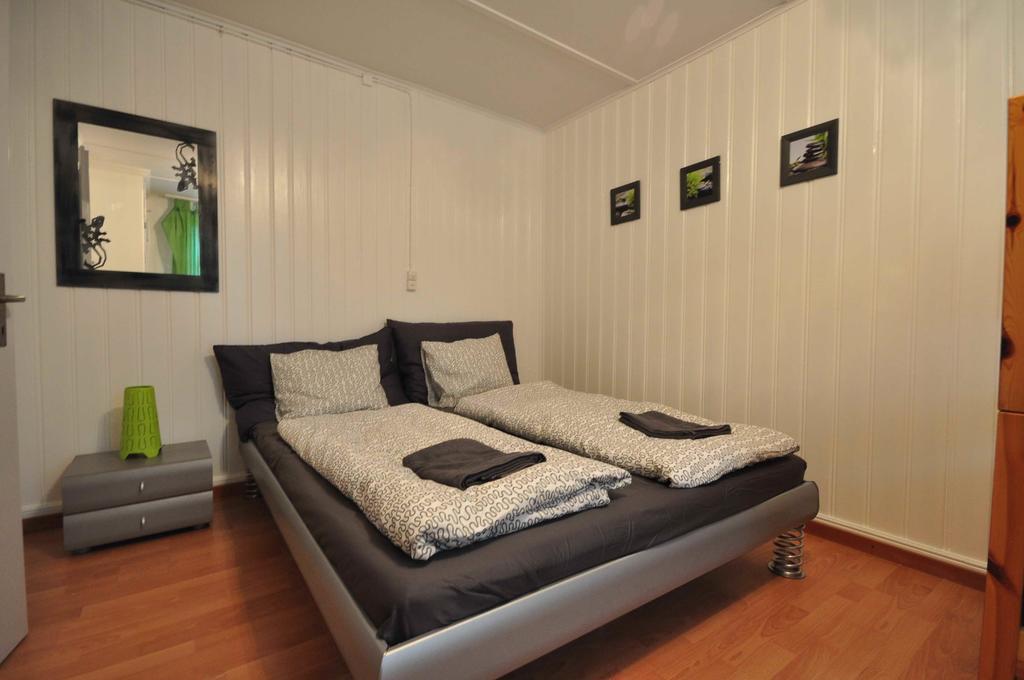 Interlaken Town House Sleeps 12 Guests Central Pokoj fotografie